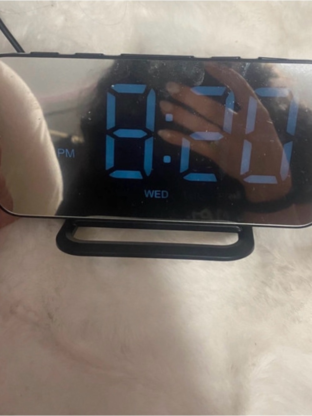 Alarm clock - Picture 4 of 7